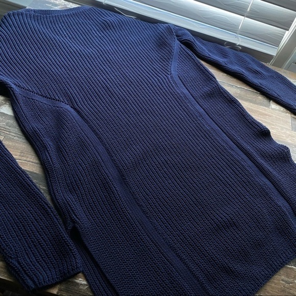 Athleta Highline Navy V-Neck Sweater Tunic - Picture 5 of 10